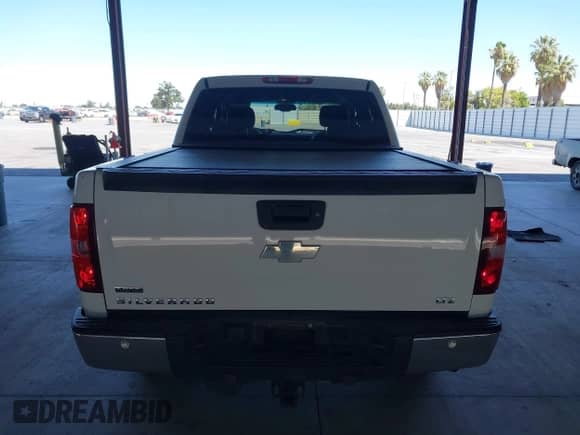 2011 Chevrolet Silverado 1500 LTZ with VIN 3GCPCTE07BG350305, listed as a IAAI auction lot 42692369 with 250,259 mi miles and . Bid and sale history available at DreamBid. Image 16.