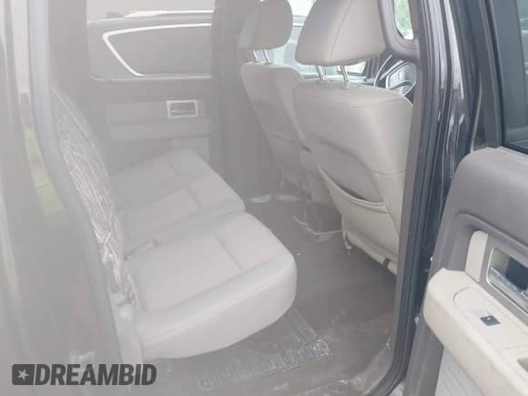 2010 Ford F-150 XL z VIN 1FTFW1E83AFB88640, wystawiony jako IAAI lot #42124662 z przebiegiem 346 893 mil mil oraz . Historia ofert i sprzedaży dostępna na DreamBid. Obrazek 8.