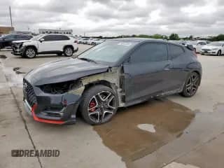 2021 Hyundai Veloster z VIN KMHT36AH1MU010199, wystawiony jako Copart lot #60843695 z przebiegiem 54 393 mil mil oraz Szkoda całkowita • Salvage title. Historia ofert i sprzedaży dostępna na DreamBid. Obrazek 1.