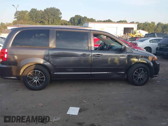 2017 Dodge Grand Caravan GT with VIN 2C4RDGEG4HR766955, listed as a IAAI auction lot 43298510 with 204,606 mi miles and . Bid and sale history available at DreamBid. Image 13.