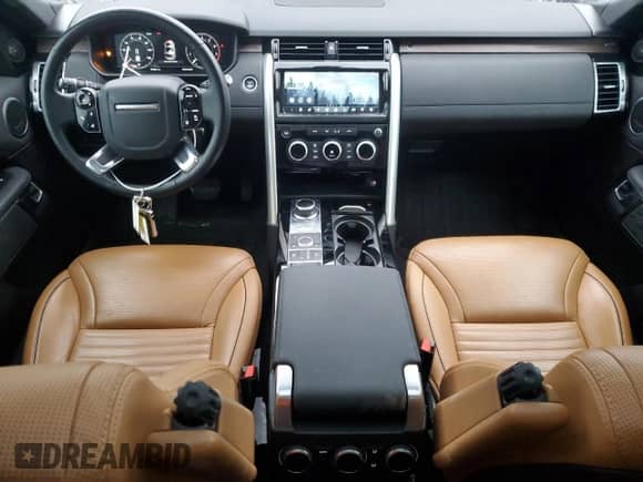 2020 Land Rover Discovery HSE z VIN SALRR2RV7L2426499, wystawiony jako Copart lot #51273655 z przebiegiem 73 963 mil mil oraz Czysty tytuł • Clean title. Historia ofert i sprzedaży dostępna na DreamBid. Obrazek 8.