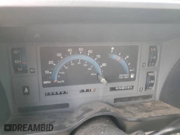 1993 Chevrolet S-10 с VIN 1GCCS19Z1P8111540, выставлен на аукционе Copart как лот 63222985 с пробегом 230 909 миль миль и Списание • Salvage title. История ставок и продаж доступна на DreamBid. Изображение 9.