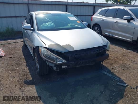 2017 Hyundai Elantra SE with VIN 5NPD84LFXHH091052, listed as a IAAI auction lot 42915485 with 84,079 mi miles and . Bid and sale history available at DreamBid. Image 6.