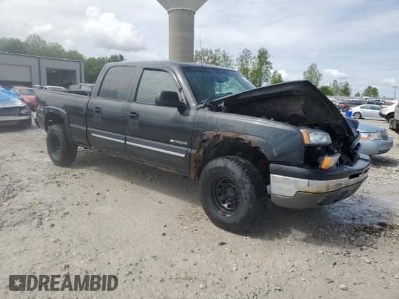 2003 Chevrolet Silverado 1500HD LS с VIN 1GCGK13U53F216778, выставлен на аукционе Copart как лот 57948235 с пробегом 239 610 миль миль и Чистый • Clean title. История ставок и продаж доступна на DreamBid. Изображение 4.