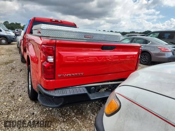 2020 Chevrolet Silverado 1500 Work Truck z VIN 3GCNWAEH2LG202539, wystawiony jako Copart lot #80367565 z przebiegiem 134 373 mil mil oraz Szkoda całkowita • Salvage title. Historia ofert i sprzedaży dostępna na DreamBid. Obrazek 6.
