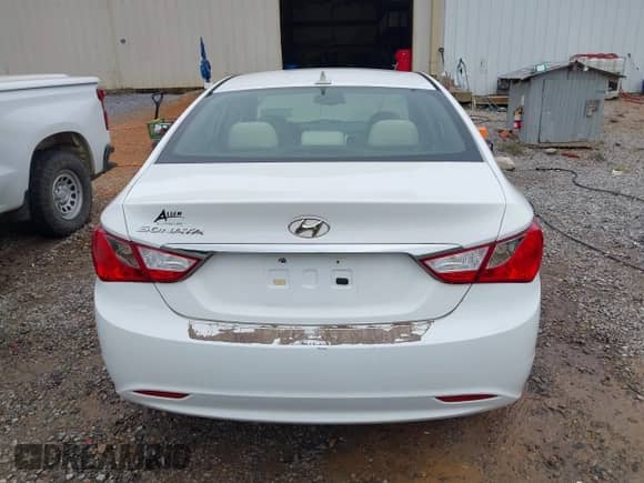 2013 Hyundai Sonata GLS z VIN 5NPEB4AC9DH735746, wystawiony jako IAAI lot #43376524 z przebiegiem 214 159 mil mil oraz . Historia ofert i sprzedaży dostępna na DreamBid. Obrazek 16.