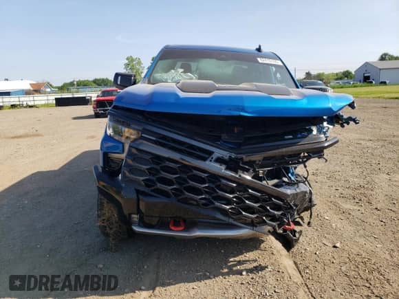2024 Chevrolet Silverado 1500 ZR2 с VIN 3GCUDHE87RG197762, выставлен на аукционе Copart как лот 62410105 с пробегом 16 905 миль миль и Списание • Salvage title. История ставок и продаж доступна на DreamBid. Изображение 5.