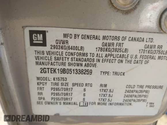 2005 GMC Sierra 1500 SLE z VIN 2GTEK19B051338259, wystawiony jako IAAI lot #41289552 z przebiegiem 208 575 mil mil oraz . Historia ofert i sprzedaży dostępna na DreamBid. Obrazek 9.