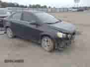 2015 Chevrolet Sonic LT с VIN 1G1JC5SH4F4128120, выставлен на аукционе IAAI как лот 43530758 с пробегом 139 446 миль миль и . История ставок и продаж доступна на DreamBid. Изображение 1.