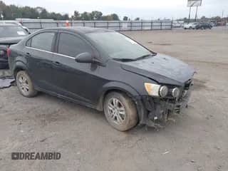 2015 Chevrolet Sonic LT с VIN 1G1JC5SH4F4128120, выставлен на аукционе IAAI как лот 43530758 с пробегом 139 446 миль миль и . История ставок и продаж доступна на DreamBid. Изображение 1.