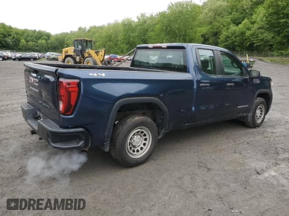 2019 GMC Sierra 1500 with VIN 1GTR9AEH2KZ380264, listed as a Copart auction lot 57948555 with 84,518 mi miles and Clean title. Bid and sale history available at DreamBid. Image 3.