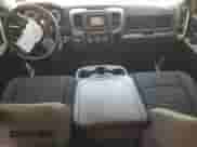 2023 Ram 1500 Tradesman z VIN 1C6RR7FT5PS537475, wystawiony jako Copart lot #47872045 z przebiegiem 46 382 mil mil oraz Szkoda całkowita • Salvage title. Historia ofert i sprzedaży dostępna na DreamBid. Obrazek 8.