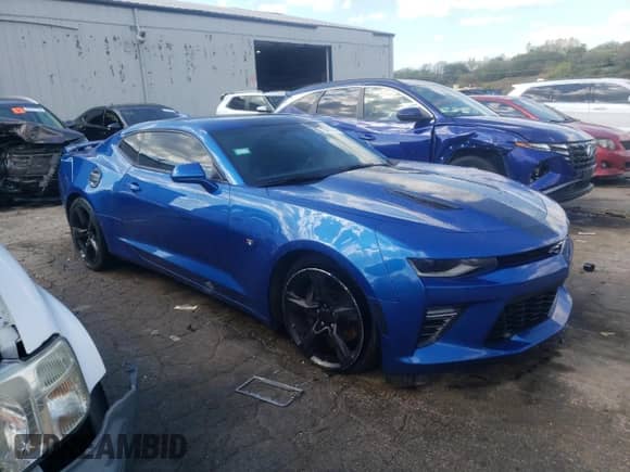 2016 Chevrolet Camaro 1SS z VIN 1G1FF1R73G0179099, wystawiony jako Copart lot #73005104 z przebiegiem 61 203 mil mil oraz Szkoda całkowita • Salvage title. Historia ofert i sprzedaży dostępna na DreamBid. Obrazek 4.