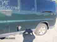 2003 Chevrolet Express Passenger with VIN 1GAHG35U631235845, listed as a IAAI auction lot 43231739 with Not provided miles and . Bid and sale history available at DreamBid. Image 6.