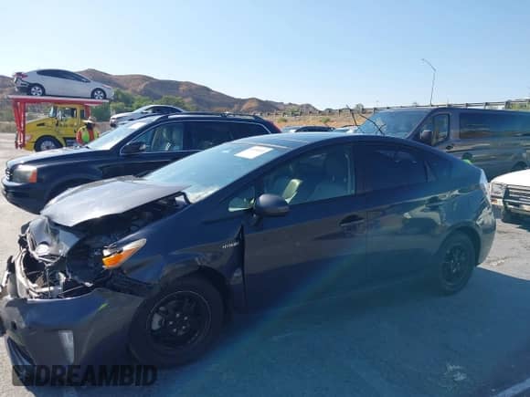 2013 Toyota Prius One с VIN JTDKN3DU7D5647156, выставлен на аукционе IAAI как лот 43130132 с пробегом Не указан миль и . История ставок и продаж доступна на DreamBid. Изображение 14.