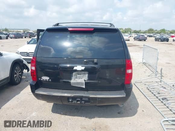 2013 Chevrolet Tahoe LTZ с VIN 1GNSCCE0XDR151771, выставлен на аукционе IAAI как лот 43088780 с пробегом 191 788 миль миль и . История ставок и продаж доступна на DreamBid. Изображение 17.