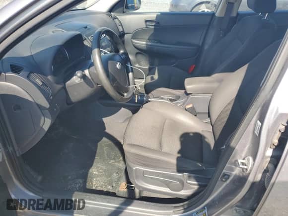 2012 Hyundai Elantra GLS z VIN KMHDB8AE3CU152366, wystawiony jako Copart lot #71449695 z przebiegiem 280 295 mil mil oraz Czysty tytuł • Clean title. Historia ofert i sprzedaży dostępna na DreamBid. Obrazek 7.