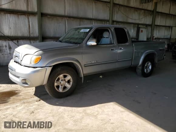 2005 Toyota Tundra SR5 z VIN 5TBRT34105S456421, wystawiony jako Copart lot #81968065 z przebiegiem 199 229 mil mil oraz Szkoda całkowita • Salvage title. Historia ofert i sprzedaży dostępna na DreamBid. Obrazek 1.