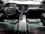 2020 Volvo S60 R-Design с VIN 7JR102FM8LG067596, выставлен на аукционе Copart как лот 51402483 с пробегом 49 417 миль миль и . История ставок и продаж доступна на DreamBid. Изображение 8.