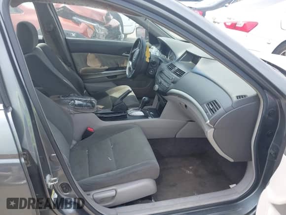 2008 Honda Accord EX с VIN 1HGCP26768A065760, выставлен на аукционе IAAI как лот 42854725 с пробегом 318 159 миль миль и . История ставок и продаж доступна на DreamBid. Изображение 5.