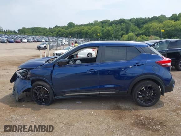 2020 Nissan Kicks SR z VIN 3N1CP5DV5LL570050, wystawiony jako IAAI lot #42980447 z przebiegiem 52 295 mil mil oraz . Historia ofert i sprzedaży dostępna na DreamBid. Obrazek 14.