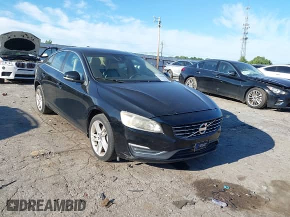 2014 Volvo S60 T5 с VIN YV1612FS7E2277276, выставлен на аукционе IAAI как лот 43080885 с пробегом 135 400 миль миль и . История ставок и продаж доступна на DreamBid. Изображение 1.