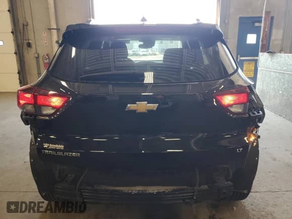 2022 Chevrolet TrailBlazer LT with VIN KL79MPS21NB118943, listed as a Copart auction lot 66896635 with 37,588 mi miles and Salvage title. Bid and sale history available at DreamBid. Image 6.