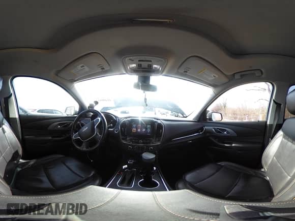 2018 Chevrolet Traverse LT с VIN 1GNEVHKWXJJ199472, выставлен на аукционе IAAI как лот 41499911 с пробегом 129 127 миль миль и . История ставок и продаж доступна на DreamBid. Изображение 18.