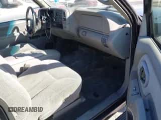 1999 Chevrolet Tahoe z VIN 3GNEK18R2XG111641, wystawiony jako IAAI lot #43306014 z przebiegiem 175 885 mil mil oraz . Historia ofert i sprzedaży dostępna na DreamBid. Obrazek 5.