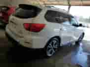 2020 Nissan Pathfinder Platinum z VIN 5N1DR2DM0LC649487, wystawiony jako Copart lot #84944005 z przebiegiem 63 709 mil mil oraz Szkoda całkowita • Salvage title. Historia ofert i sprzedaży dostępna na DreamBid. Obrazek 3.