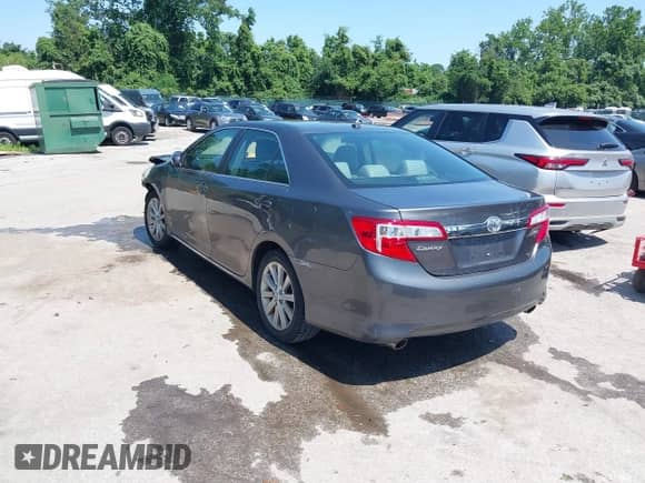 2014 Toyota Camry XLE с VIN 4T1BK1FK1EU547212, выставлен на аукционе IAAI как лот 42562723 с пробегом 129 230 миль миль и . История ставок и продаж доступна на DreamBid. Изображение 3.