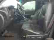 2007 Chevrolet Silverado 1500 LTZ z VIN 2GCEK19J271612362, wystawiony jako Copart lot #52807895 z przebiegiem 288 793 mil mil oraz Szkoda całkowita • Salvage title. Historia ofert i sprzedaży dostępna na DreamBid. Obrazek 7.