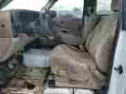 2002 GMC Sierra 1500 z VIN 1GTEC14W12Z170108, wystawiony jako Copart lot #68564144 z przebiegiem Nie podano mil oraz Szkoda całkowita • Salvage title. Historia ofert i sprzedaży dostępna na DreamBid. Obrazek 7.