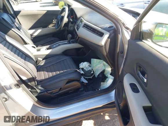 2021 Honda HR-V LX with VIN 3CZRU6H37MM723449, listed as a IAAI auction lot 43080147 with 32,093 mi miles and . Bid and sale history available at DreamBid. Image 5.