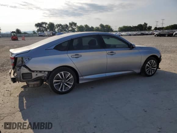 2018 Honda Accord with VIN 1HGCV3F17JA013583, listed as a Copart auction lot 63613705 with 59,266 mi miles and Salvage title. Bid and sale history available at DreamBid. Image 3.