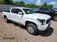 2024 Toyota Tacoma SR5 с VIN 3TYLB5JN6RT040080, выставлен на аукционе Copart как лот 63592565 с пробегом 7 596 миль миль и Списание • Salvage title. История ставок и продаж доступна на DreamBid. Изображение 4.