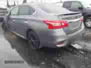 2017 Nissan Sentra SR z VIN 3N1AB7AP2HY240688, wystawiony jako IAAI lot #41573565 z przebiegiem 114 681 mil mil oraz . Historia ofert i sprzedaży dostępna na DreamBid. Obrazek 3.