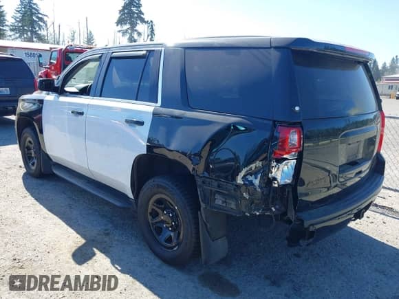 2017 Chevrolet Tahoe Commercial with VIN 1GNSKDEC9HR210754, listed as a IAAI auction lot 42717994 with 73,943 mi miles and . Bid and sale history available at DreamBid. Image 3.
