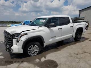 2022 Toyota Tundra SR5 with VIN 5TFLA5DB6NX008475, listed as a Copart auction lot 68967095 with 60,301 mi miles and Salvage title. Bid and sale history available at DreamBid. Image 1.