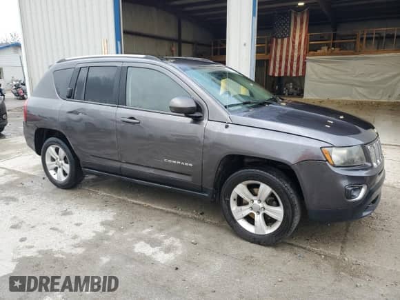 2015 Jeep Compass High Altitude с VIN 1C4NJCEA5FD171737, выставлен на аукционе Copart как лот 56751855 с пробегом 166 465 миль миль и Списание • Salvage title. История ставок и продаж доступна на DreamBid. Изображение 4.