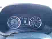 2019 Hyundai Veloster 2.0 z VIN KMHTG6AF1KU017833, wystawiony jako Copart lot #82904093 z przebiegiem 69 556 mil mil oraz . Historia ofert i sprzedaży dostępna na DreamBid. Obrazek 9.