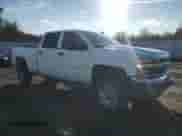 2019 Chevrolet Silverado 2500HD Work Truck z VIN 1GC1KREG7KF124470, wystawiony jako Copart lot #82181094 z przebiegiem 128 984 mil mil oraz Szkoda całkowita • Salvage title. Historia ofert i sprzedaży dostępna na DreamBid. Obrazek 4.