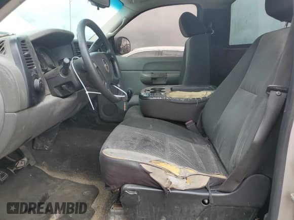 2007 GMC Sierra 1500 Work Truck с VIN 1GTEC14C67Z583865, выставлен на аукционе Copart как лот 54379175 с пробегом 283 321 миль миль и Чистый • Clean title. История ставок и продаж доступна на DreamBid. Изображение 7.
