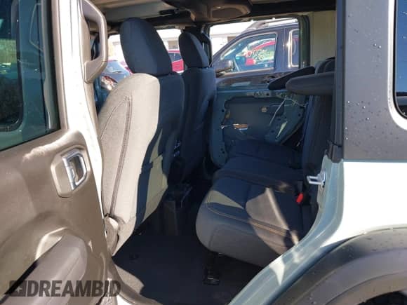 2024 Jeep Wrangler Willys with VIN 1C4RJXDNXRW135984, listed as a IAAI auction lot 40789537 with 6,609 mi miles and . Bid and sale history available at DreamBid. Image 8.