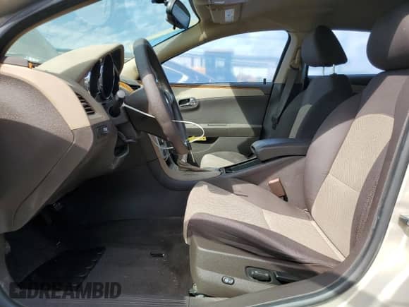 2012 Chevrolet Malibu 1LT с VIN 1G1ZC5E0XCF276023, выставлен на аукционе Copart как лот 71114555 с пробегом 100 682 миль миль и Списание • Salvage title. История ставок и продаж доступна на DreamBid. Изображение 7.