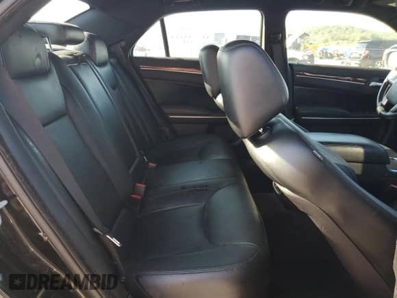 2012 Chrysler 300 Limited z VIN 2C3CCACG2CH242411, wystawiony jako Copart lot #80325775 z przebiegiem 165 492 mil mil oraz Szkoda całkowita • Salvage title. Historia ofert i sprzedaży dostępna na DreamBid. Obrazek 10.