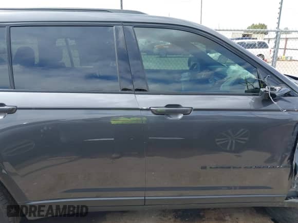 2023 Jeep Grand Cherokee Altitude with VIN 1C4RJKAG6P8701083, listed as a IAAI auction lot 41887648 with 43,298 mi miles and . Bid and sale history available at DreamBid. Image 13.