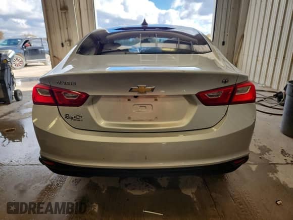 2016 Chevrolet Malibu LS z VIN 1G1ZB5ST4GF213796, wystawiony jako Copart lot #90334485 z przebiegiem 170 250 mil mil oraz Czysty tytuł • Clean title. Historia ofert i sprzedaży dostępna na DreamBid. Obrazek 6.