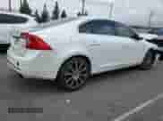 2017 Volvo S60 Inscription с VIN LYV402HK1HB134100, выставлен на аукционе Copart как лот 65956695 с пробегом 96 718 миль миль и Списание • Salvage title. История ставок и продаж доступна на DreamBid. Изображение 3.