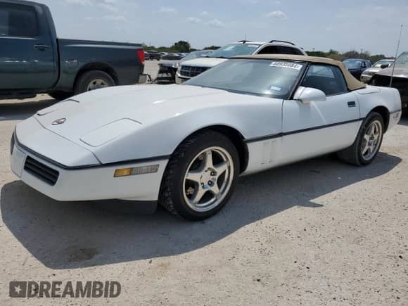 1990 Chevrolet Corvette с VIN 1G1YY3380L5106611, выставлен на аукционе Copart как лот 68935984 с пробегом 128 693 миль миль и Списание • Salvage title. История ставок и продаж доступна на DreamBid. Изображение 1.
